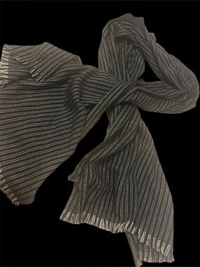 Lauren Ralph Lauren Black and White Pinstripe knit unisex Scarf
